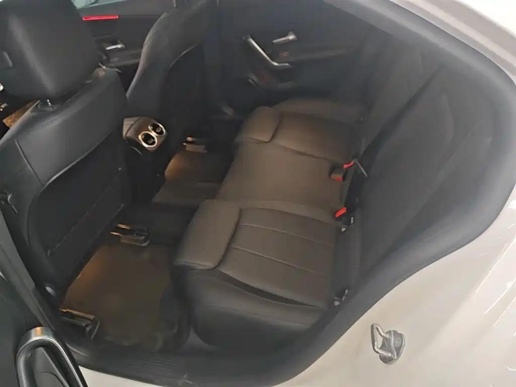 Mercedes-Benz A-Class 2022 Facelift A 200 L Sport Sedan Fashion Style фото 17