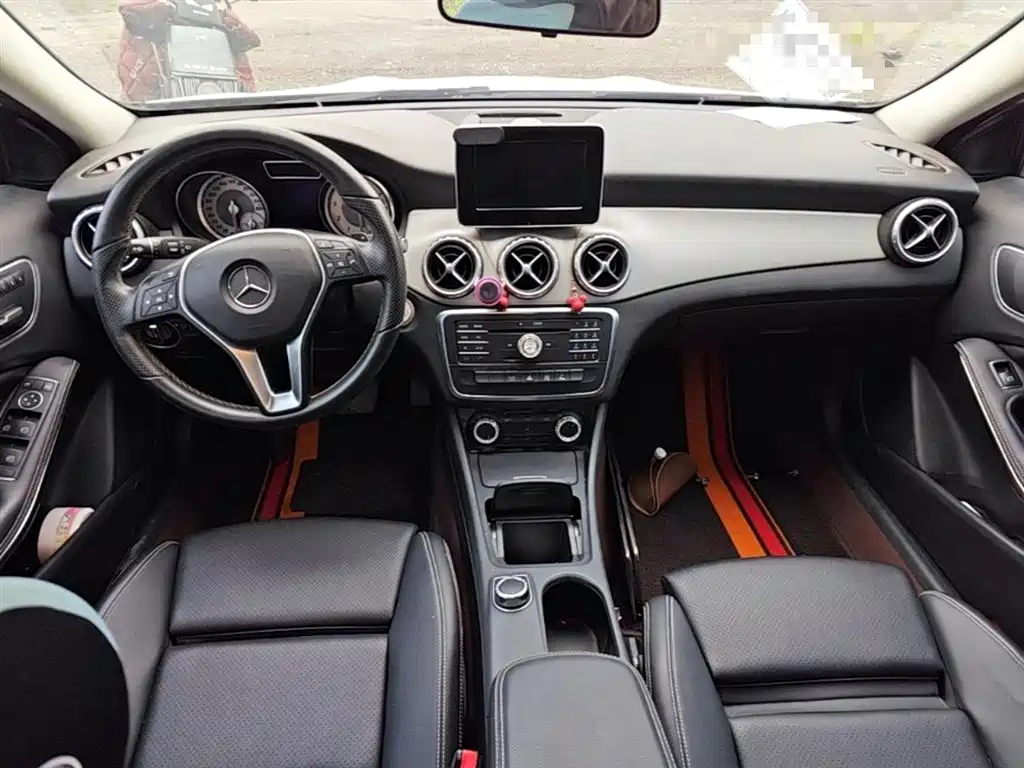Mercedes-Benz GLA 2016 GLA 200 Dynamic фото 10