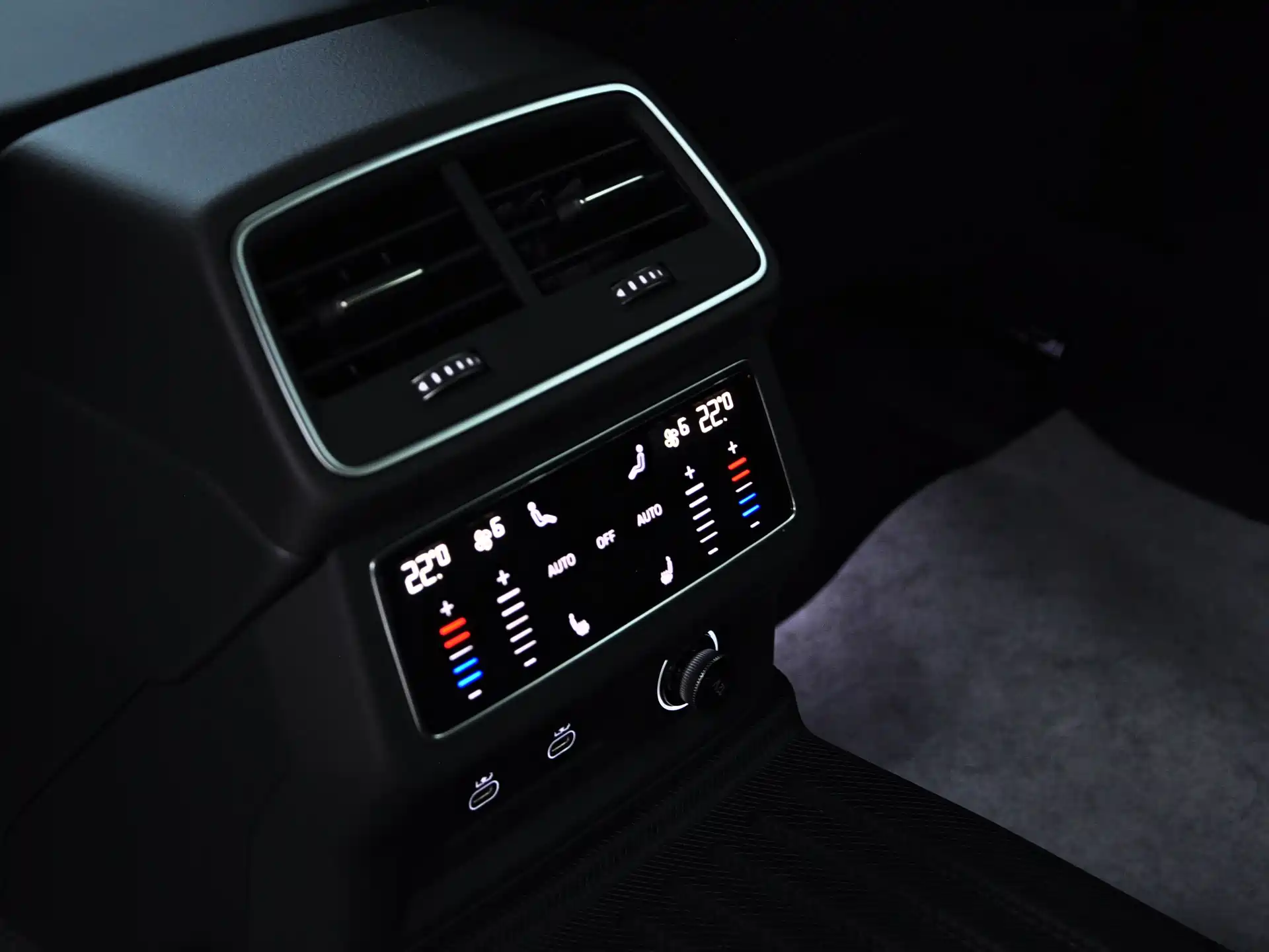 Фото 11 - Audi A6L