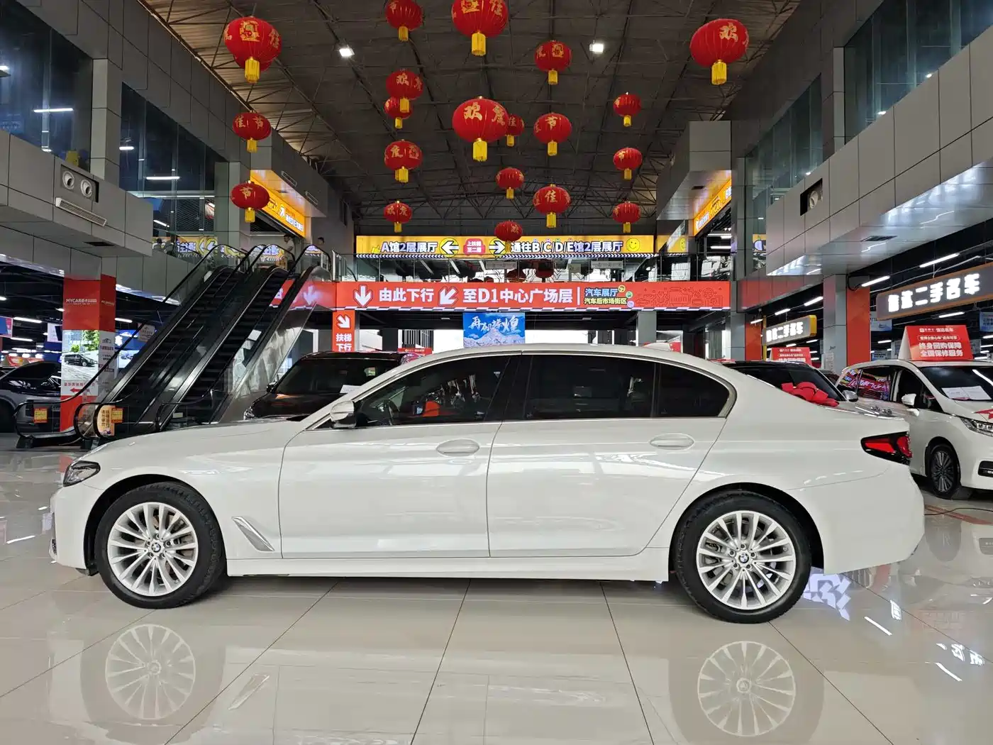 BMW 5 Series 2022 525Li Luxury Package фото 8