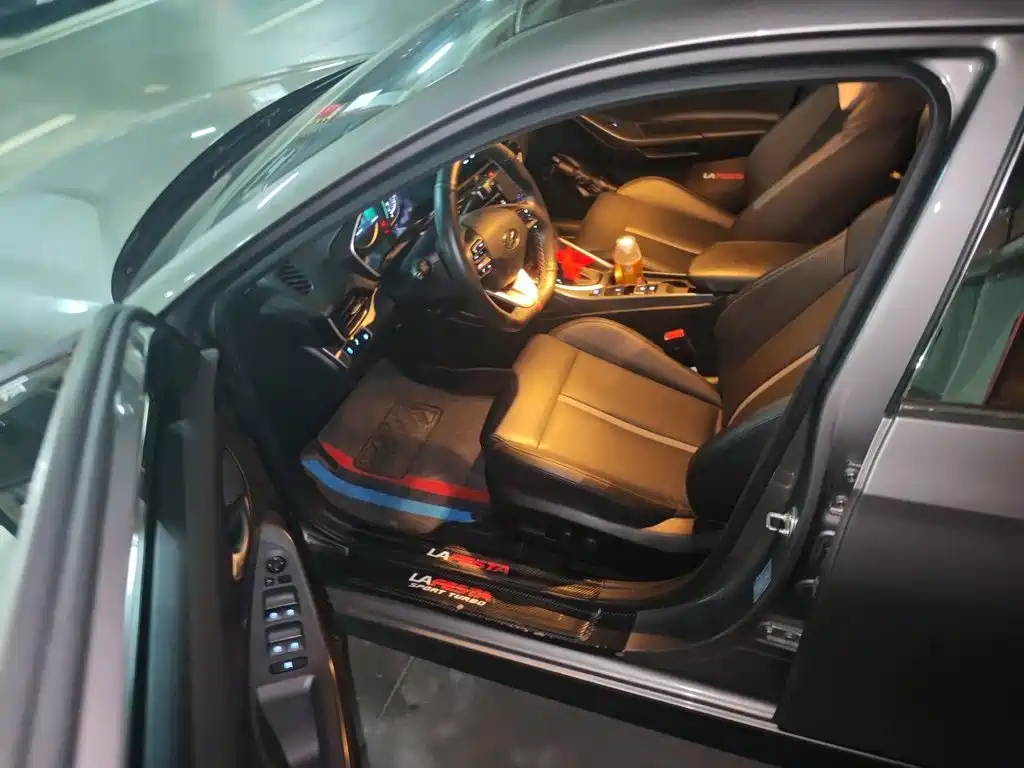 Photo 17 - Hyundai Lafesta
