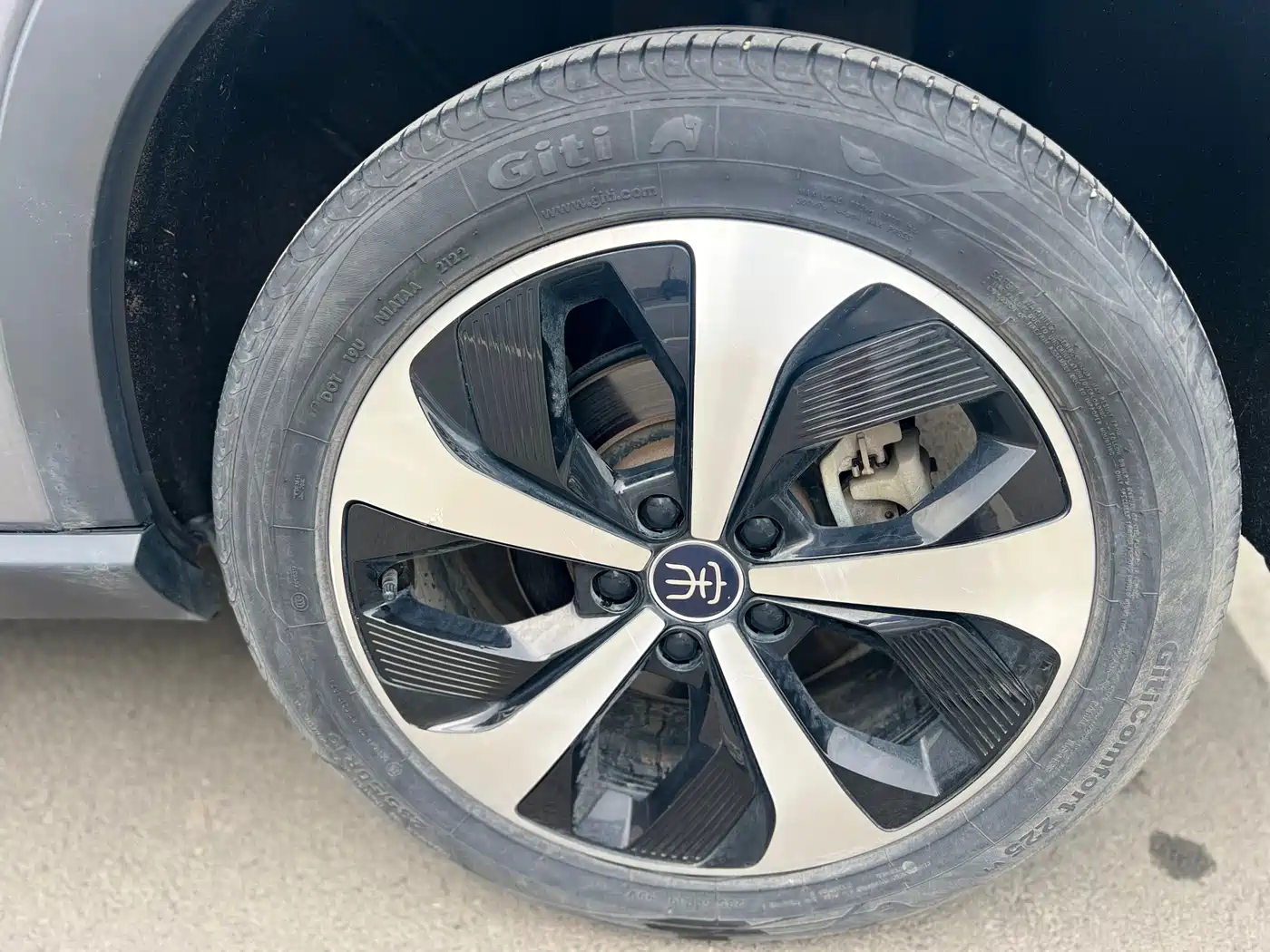 BYD Song PLUS PHEV 2021 DM-i 51KM Honor фото 18