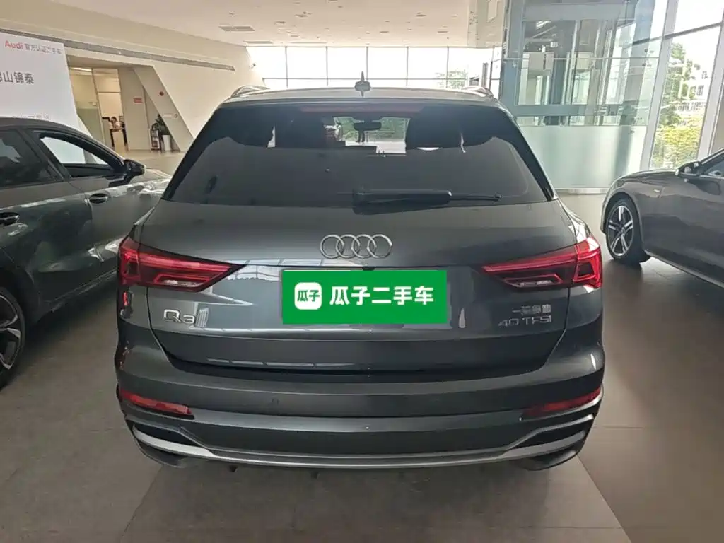 Фото 8 - Audi Q3