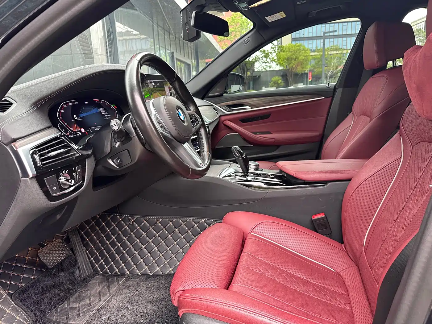 BMW 5 Series 2022 Model Third Facelift 530Li Premium M Sport Package фото 4