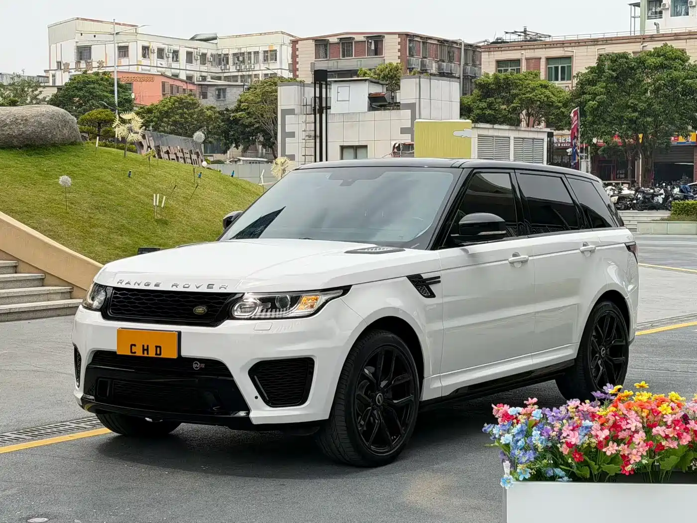 Land Rover Range Rover Sport 2016 Model 3.0 SC V6 HSE DYNAMIC фото 3
