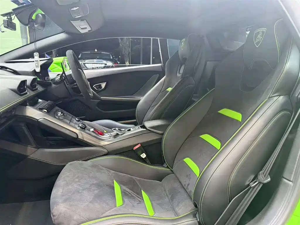 Lamborghini Huracán 2014 LP 610-4 фото 8