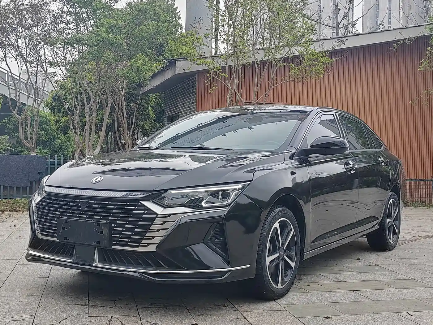 DONGFENG FENGSHEN YI HYUN MAX 2023