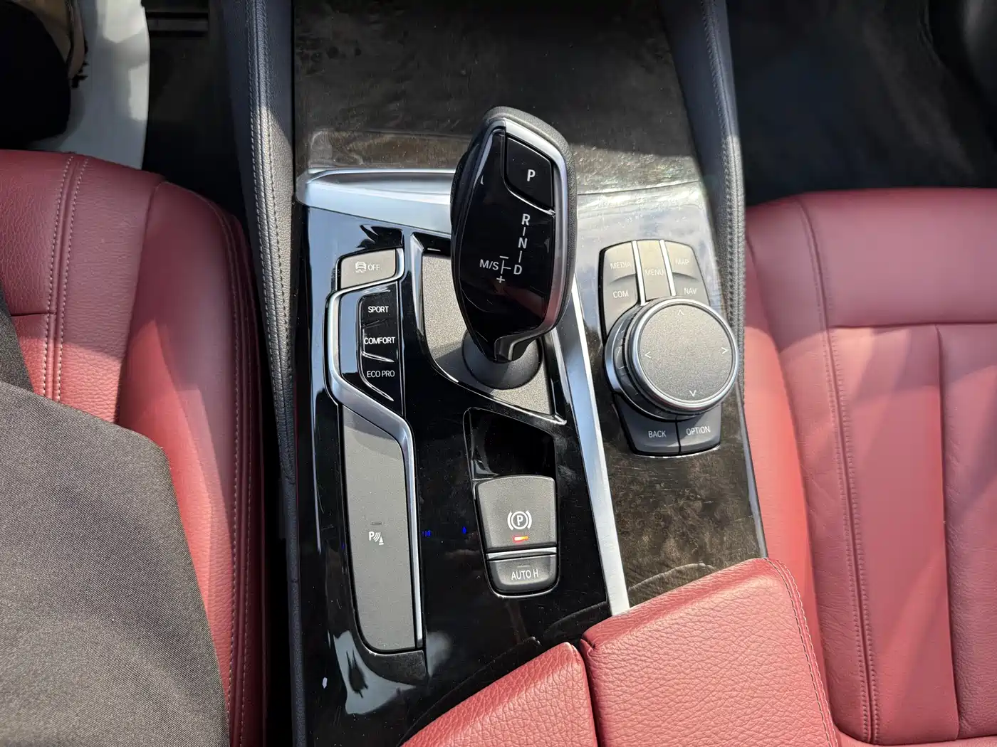 BMW 5 Series 2019 Facelift 530Li Leading M Sport Package фото 14