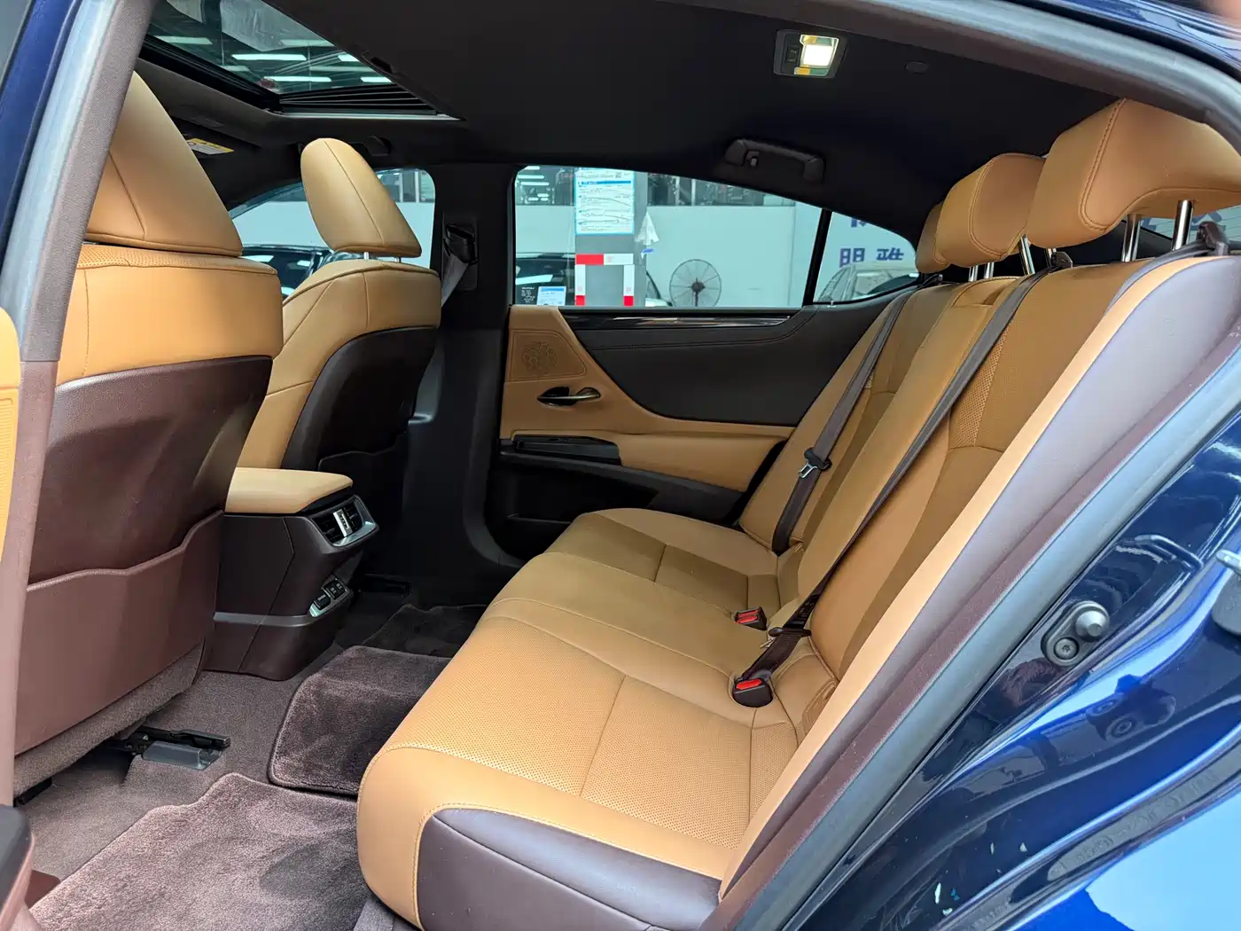 Lexus ES 2020 200 Excellence фото 11