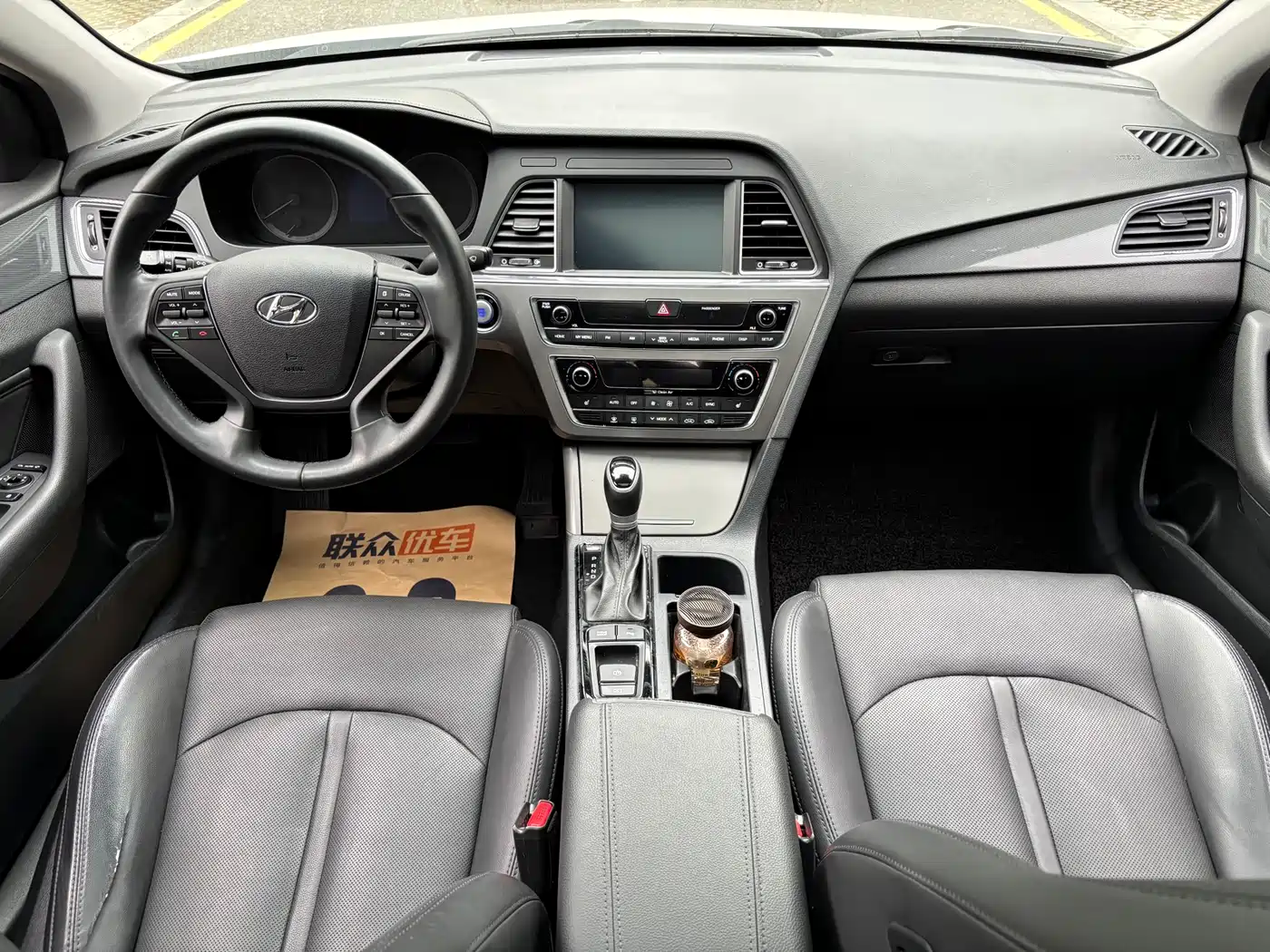 Hyundai Sonata 2017 2.4L DLX Premium Edition фото 12