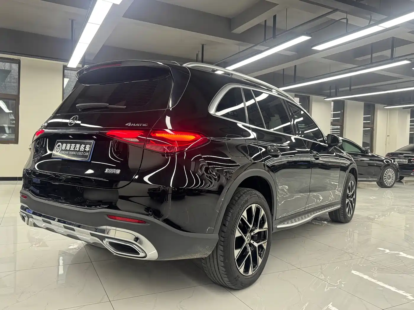MERCEDES-BENZ GLC