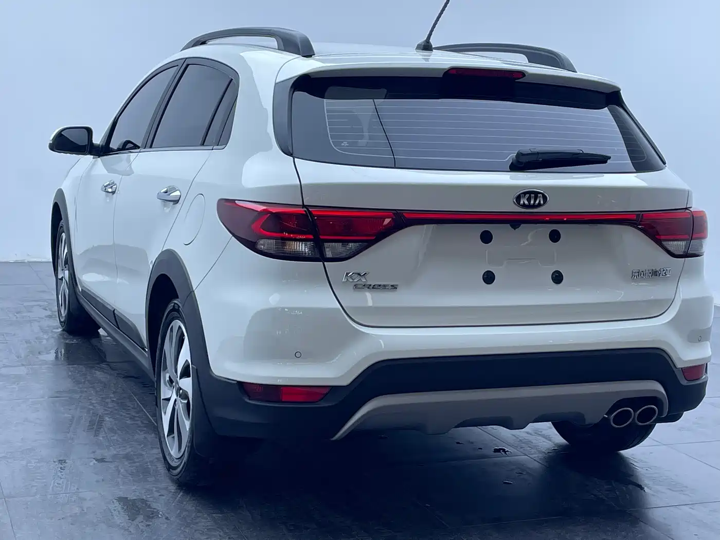 KIA KX CROSS