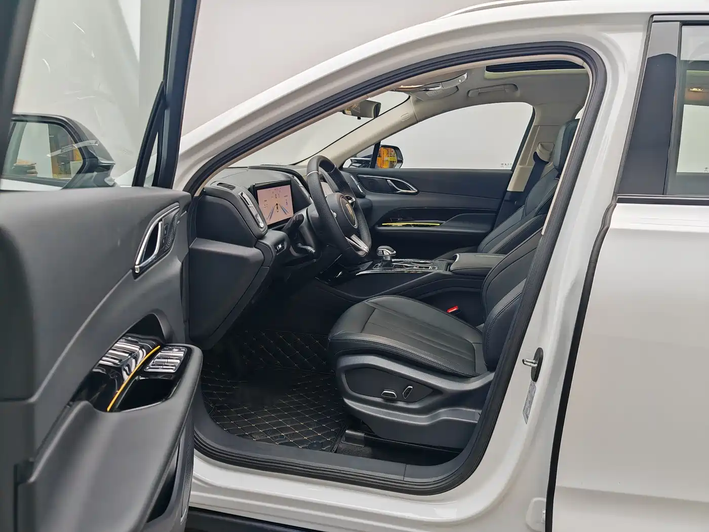 Hongqi HONGQI HS3 PHEV