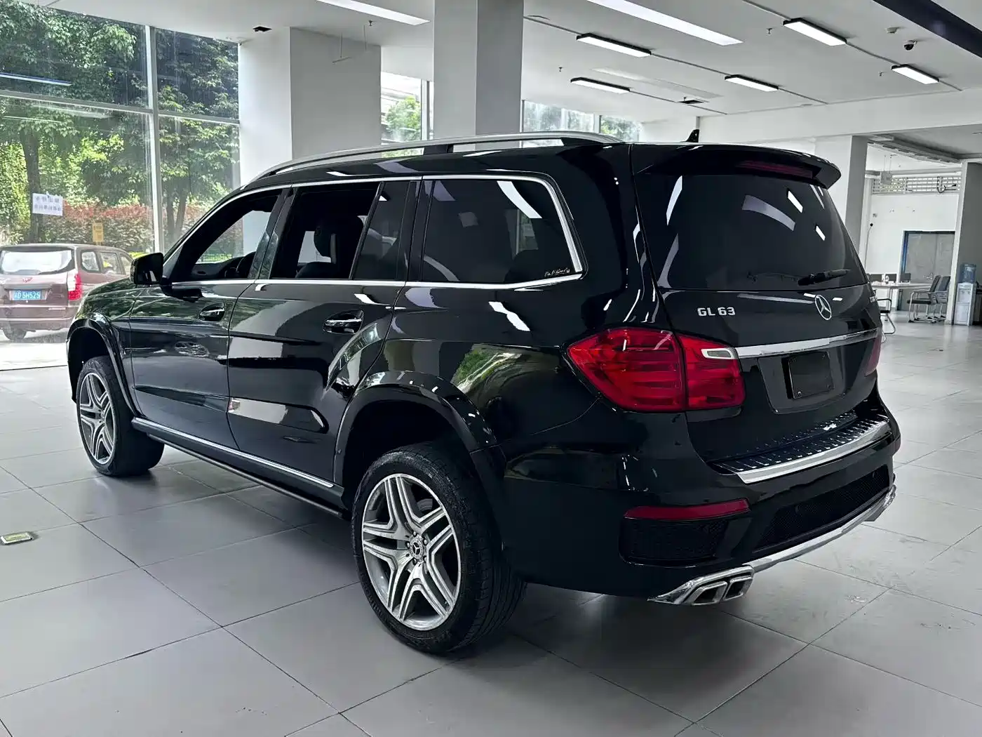 Mercedes-Benz GL-Class фото 7
