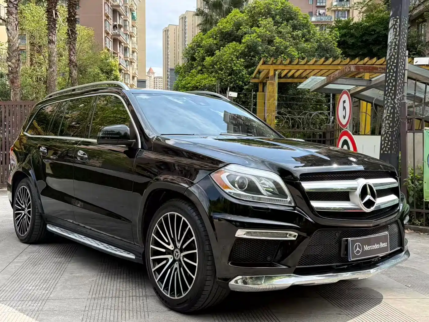 Mercedes-Benz GL-Class 2015 GL 400 4MATIC Luxury фото 18