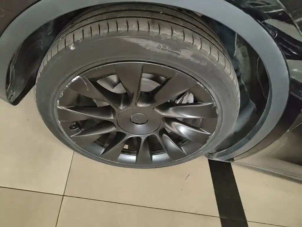Фото 23 - Tesla Model Y