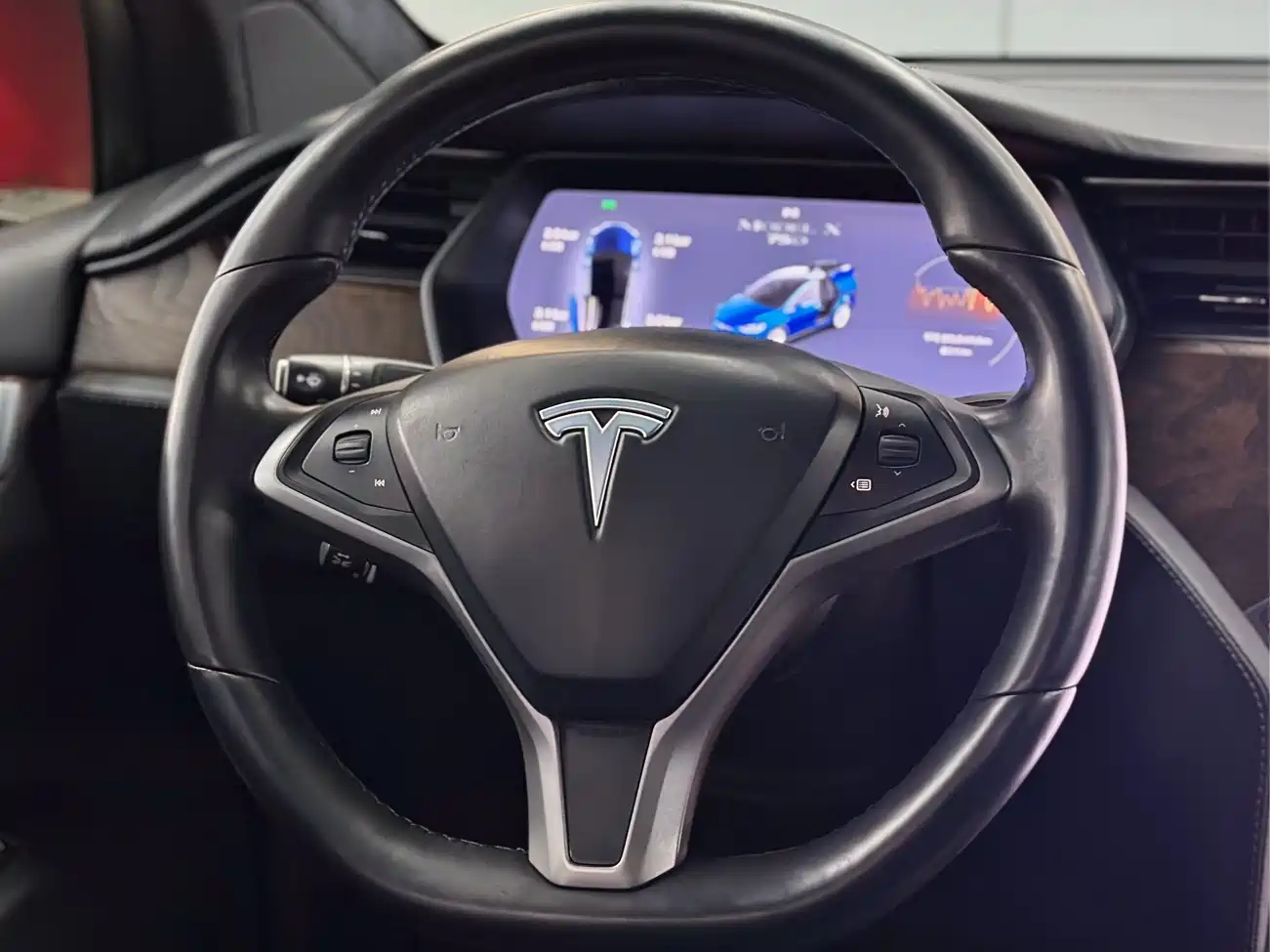 TESLA MODEL X