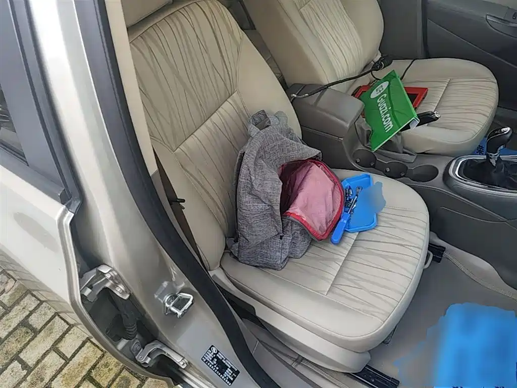 Buick Excelle 2013 Model GT 1.6L Manual Comfort фото 25
