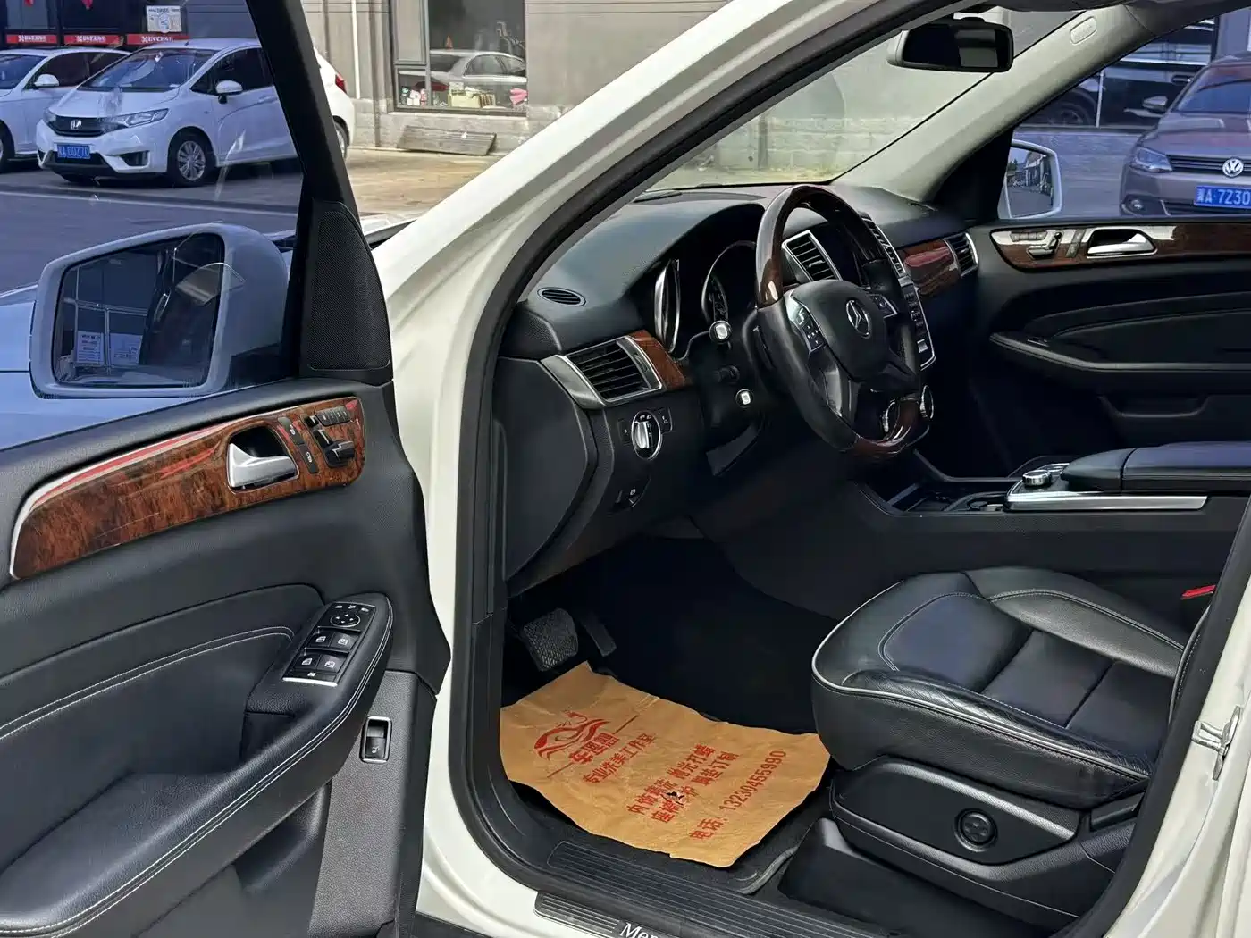 Mercedes-Benz M-Class 2012 Model ML 350 Luxury фото 7