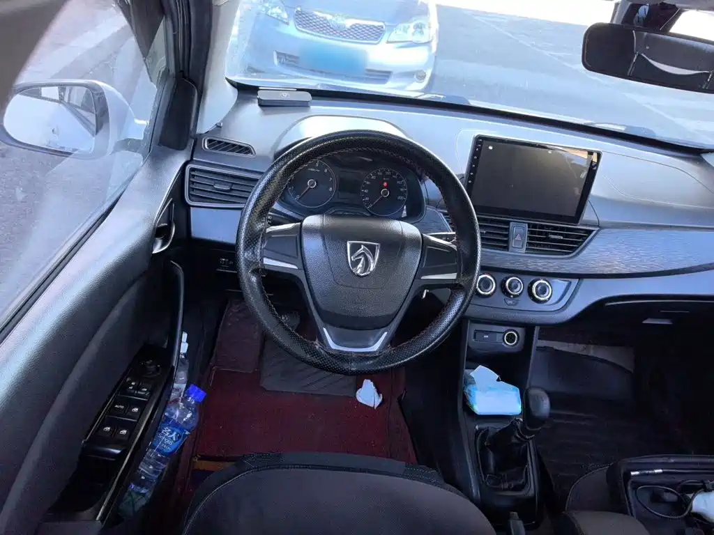 Фото 6 - Baojun 310