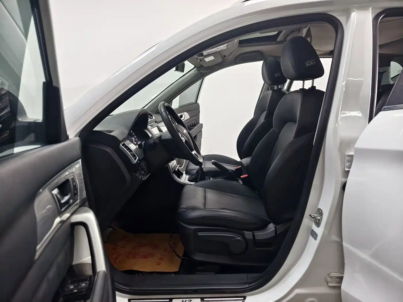 Haval H2 2015 2014 1.5T Manual 2WD Elite Edition