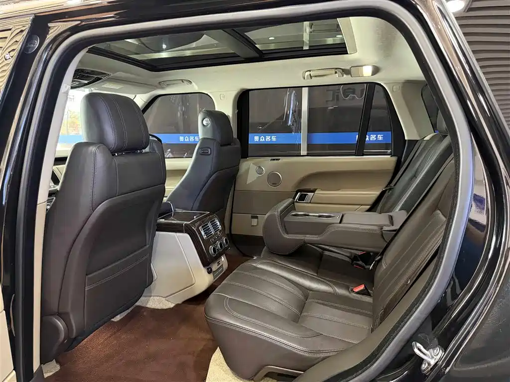 Land Rover Range Rover 2017 3.0 SC V6 Vogue LWB (Long Wheelbase) фото 7