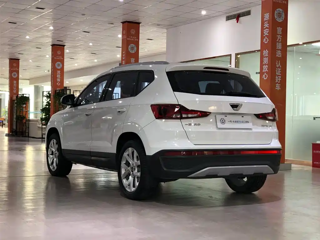 JETTA VS5