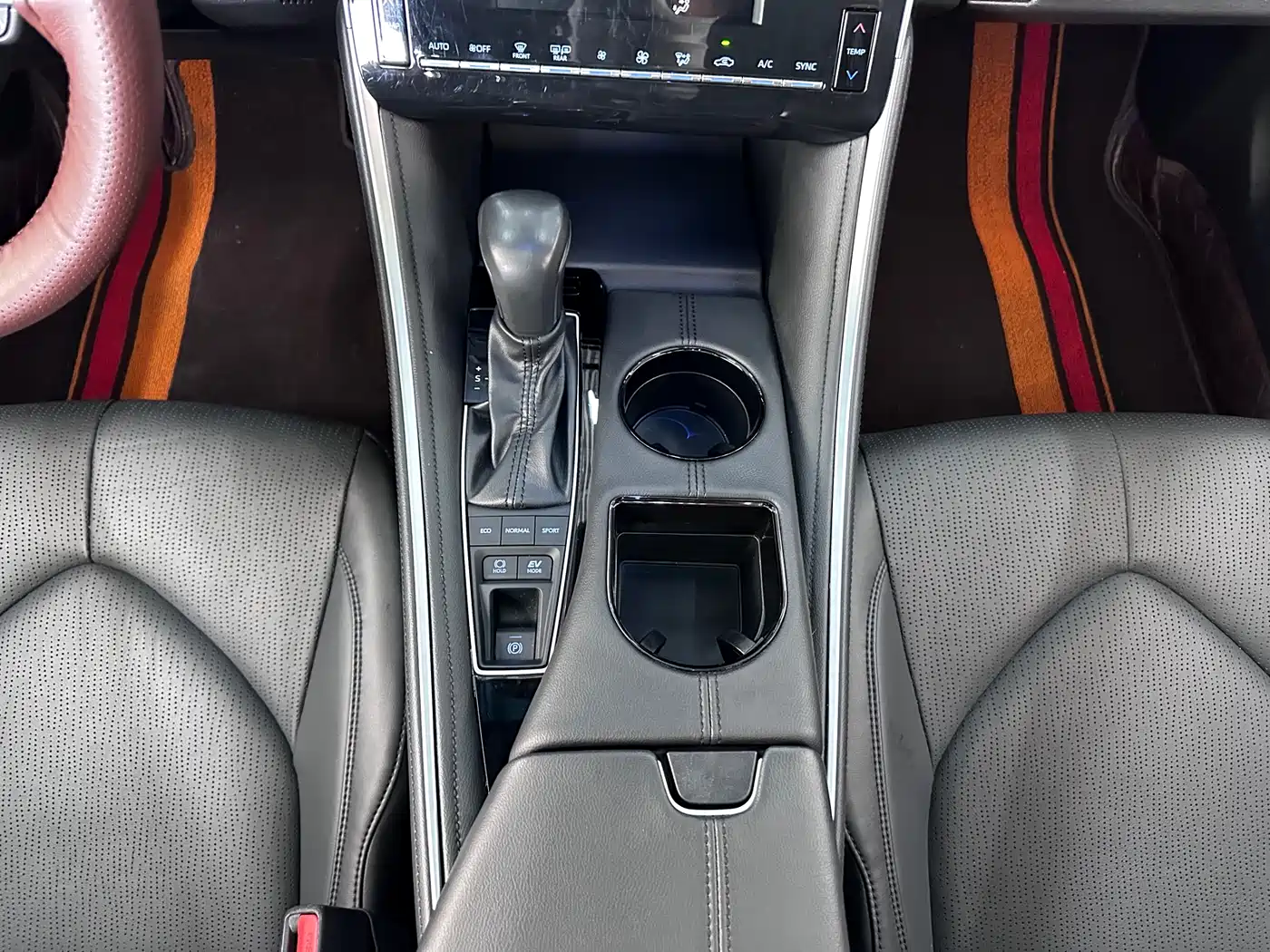 Toyota Avalon 2023 Hybrid 2.5L Luxury Edition фото 11