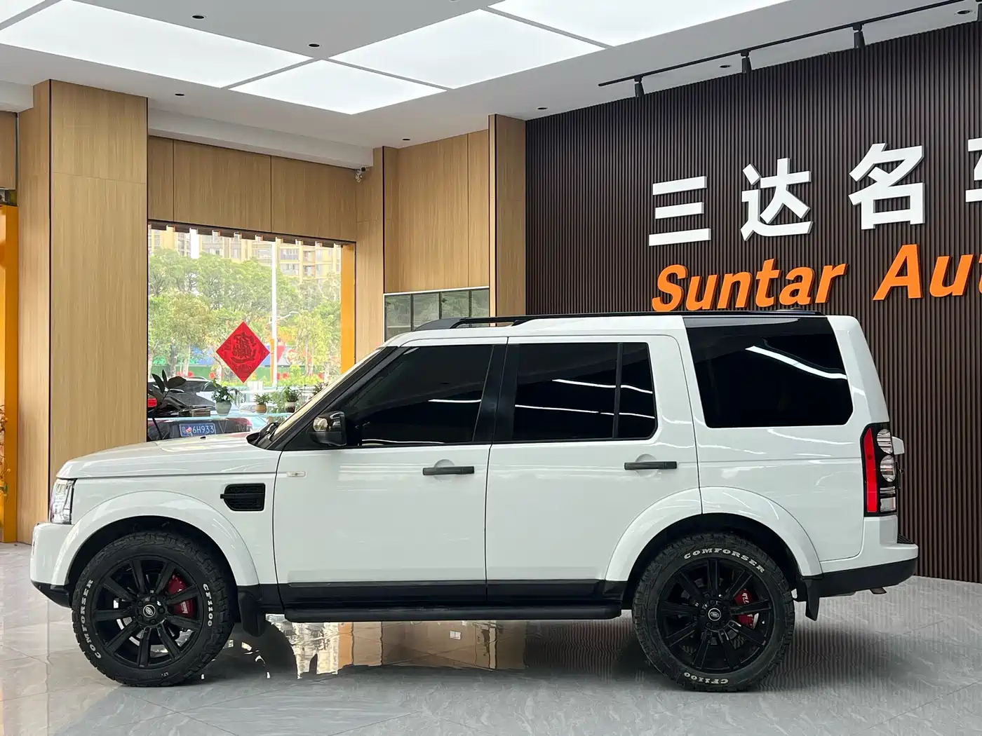 Land Rover Discovery 2012 5.0 V8 HSE фото 13