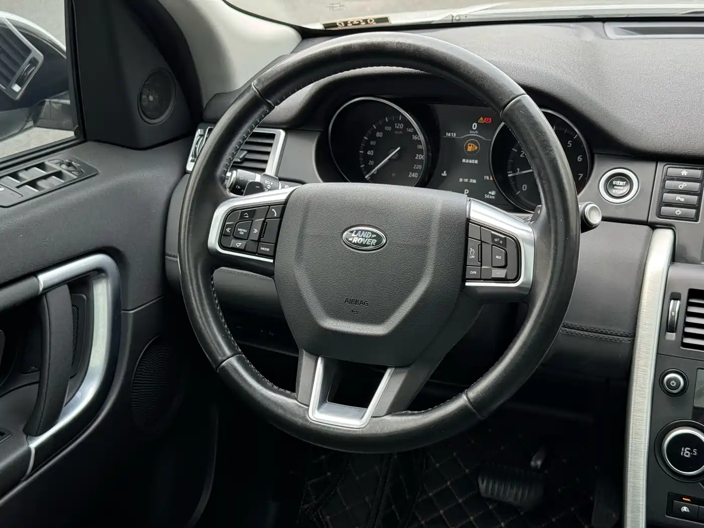 Land Rover Discovery Sport 2017 2.0T SE фото 4