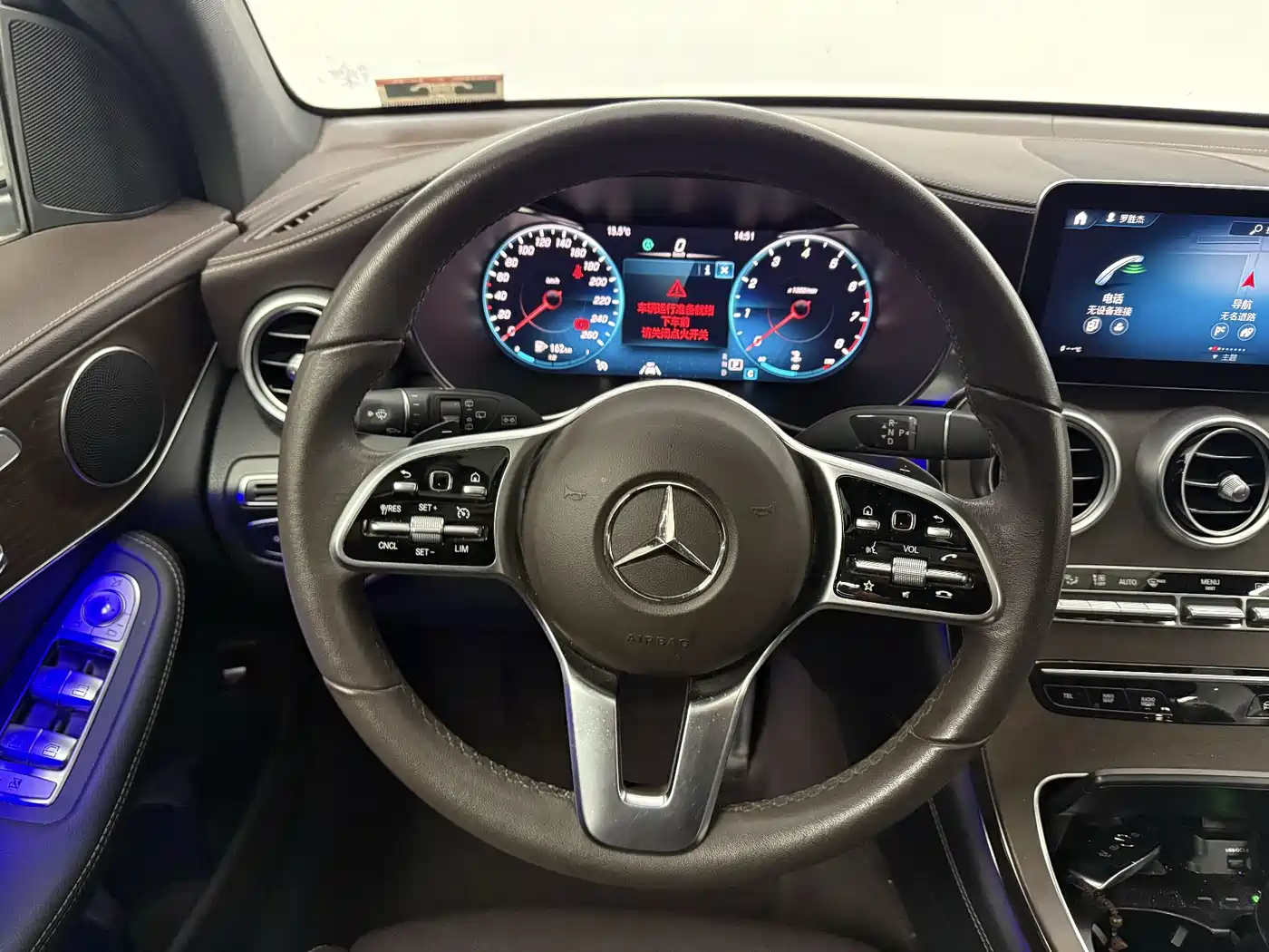 MERCEDES-BENZ GLC