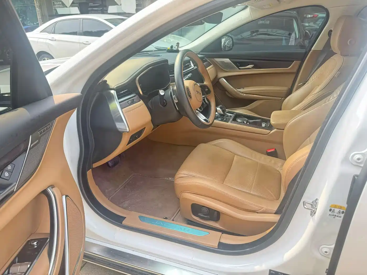 JAGUAR XFL