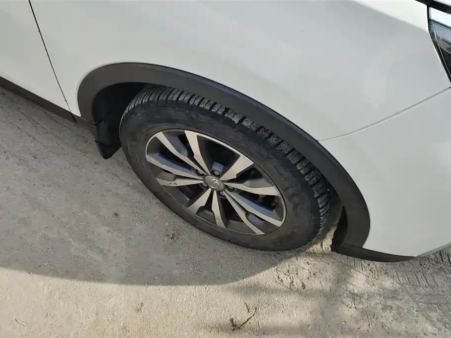 GAC Trumpchi Trumpchi GS3 2019 235T Automatic Elite Edition фото 6