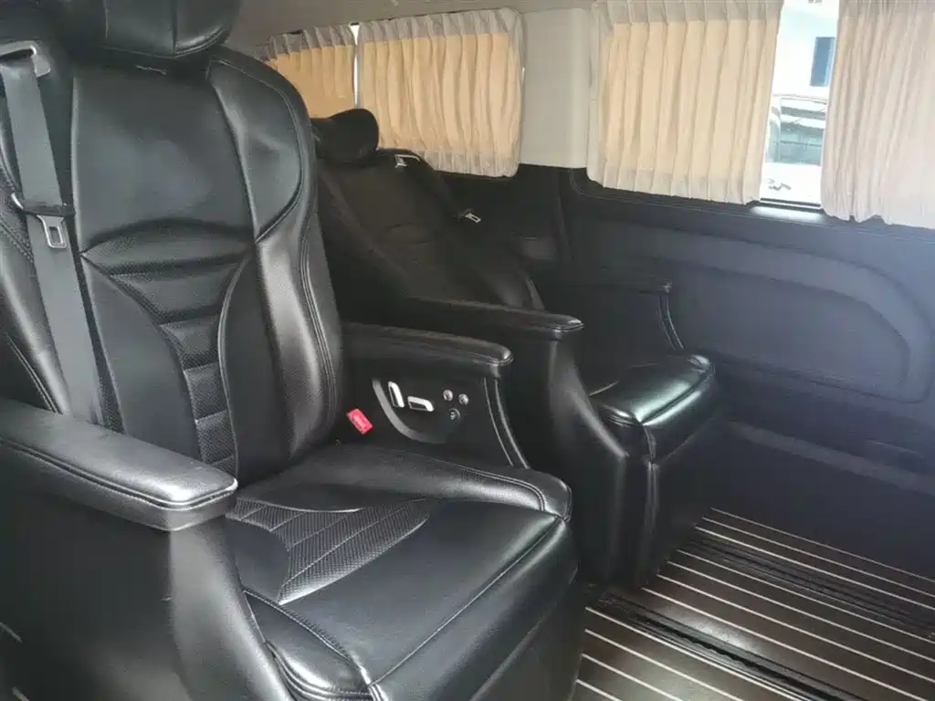 Mercedes-Benz Vito 2016 2.0T Elite Edition фото 17