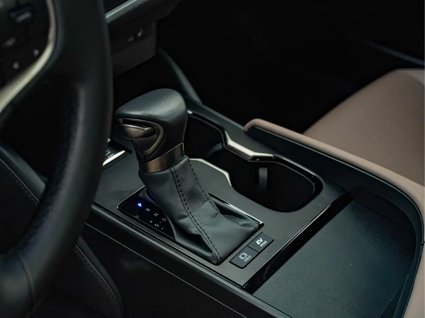 Lexus ES 2022 300h Excellence Edition фото 13