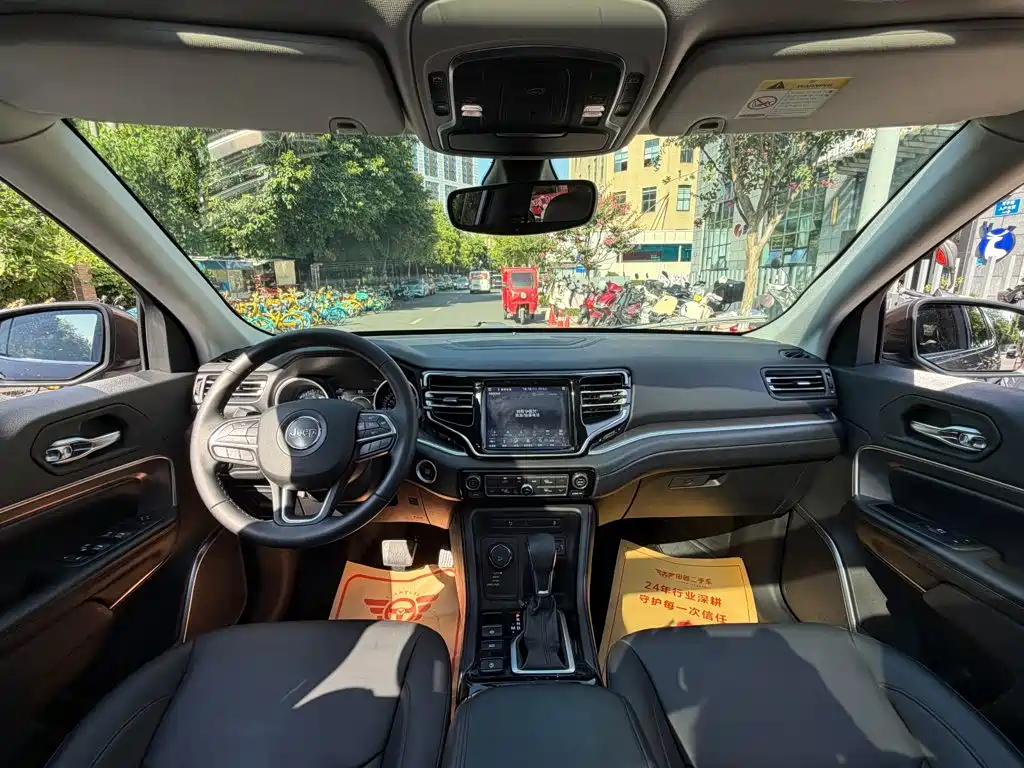 Jeep Grand Commander 2019 2018 2.0T AWD Premium Navigation Edition (China V)