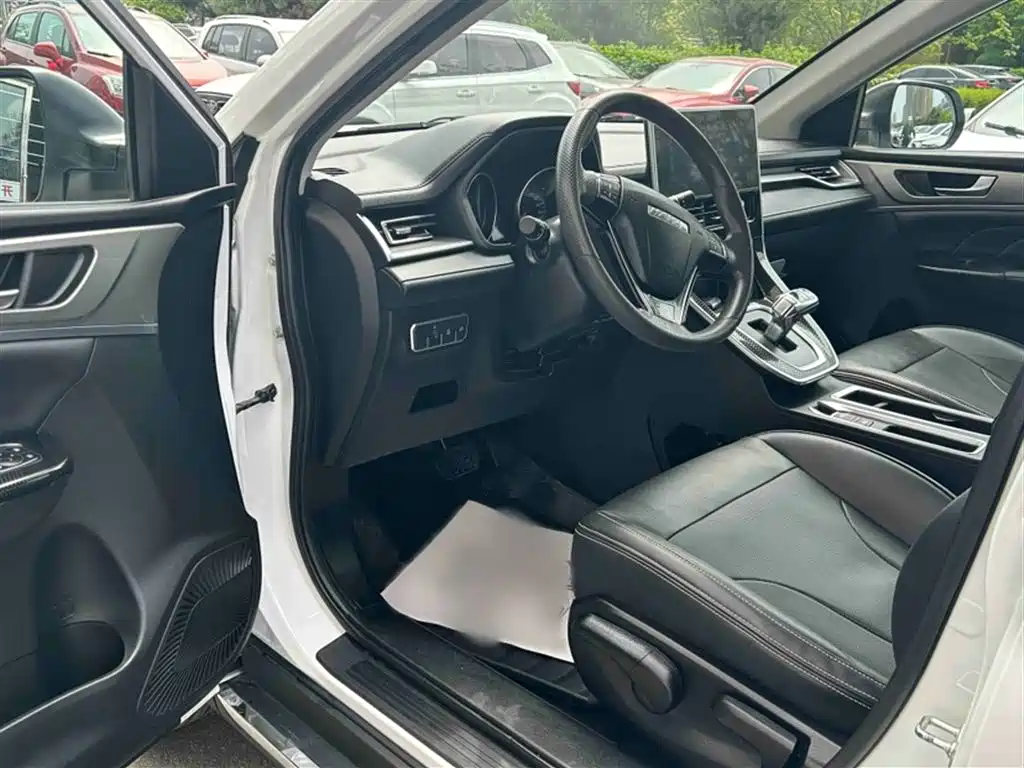Haval M6 2021 PLUS 1.5T DCT Elite Smart Connect фото 13
