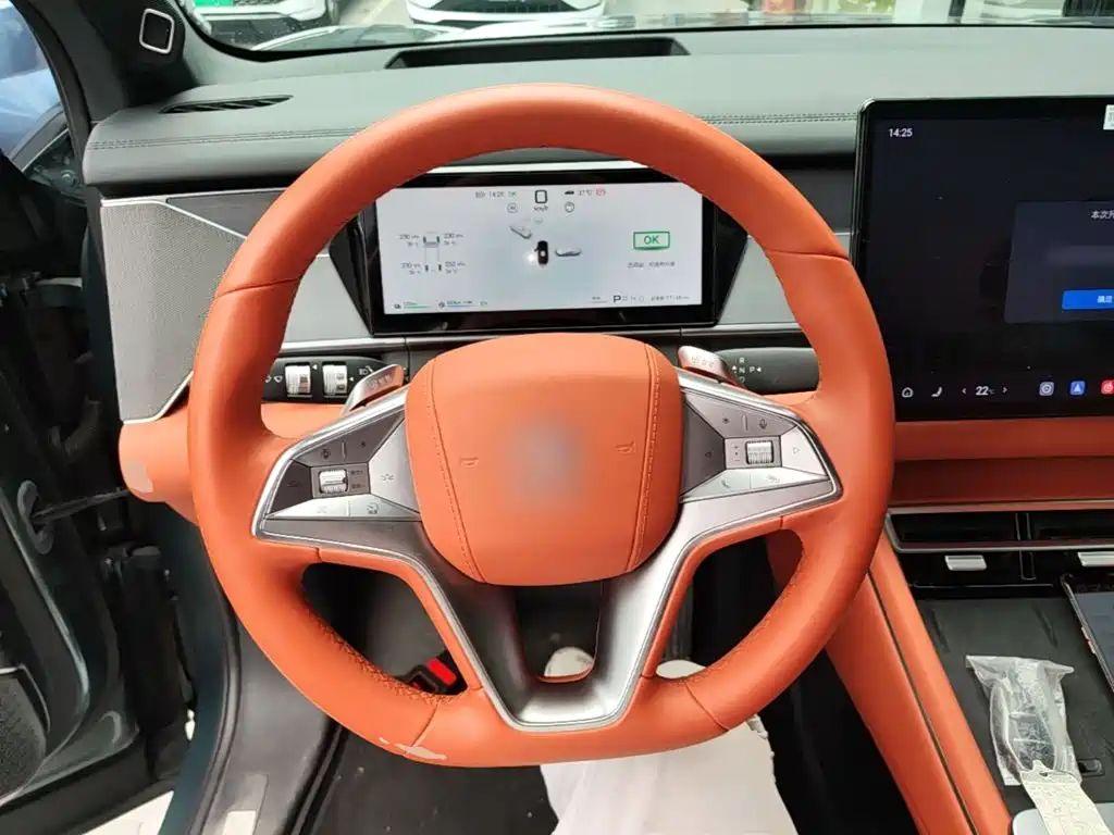 BYD Tang L 2025 2025 DM 175KM Drone Player Edition