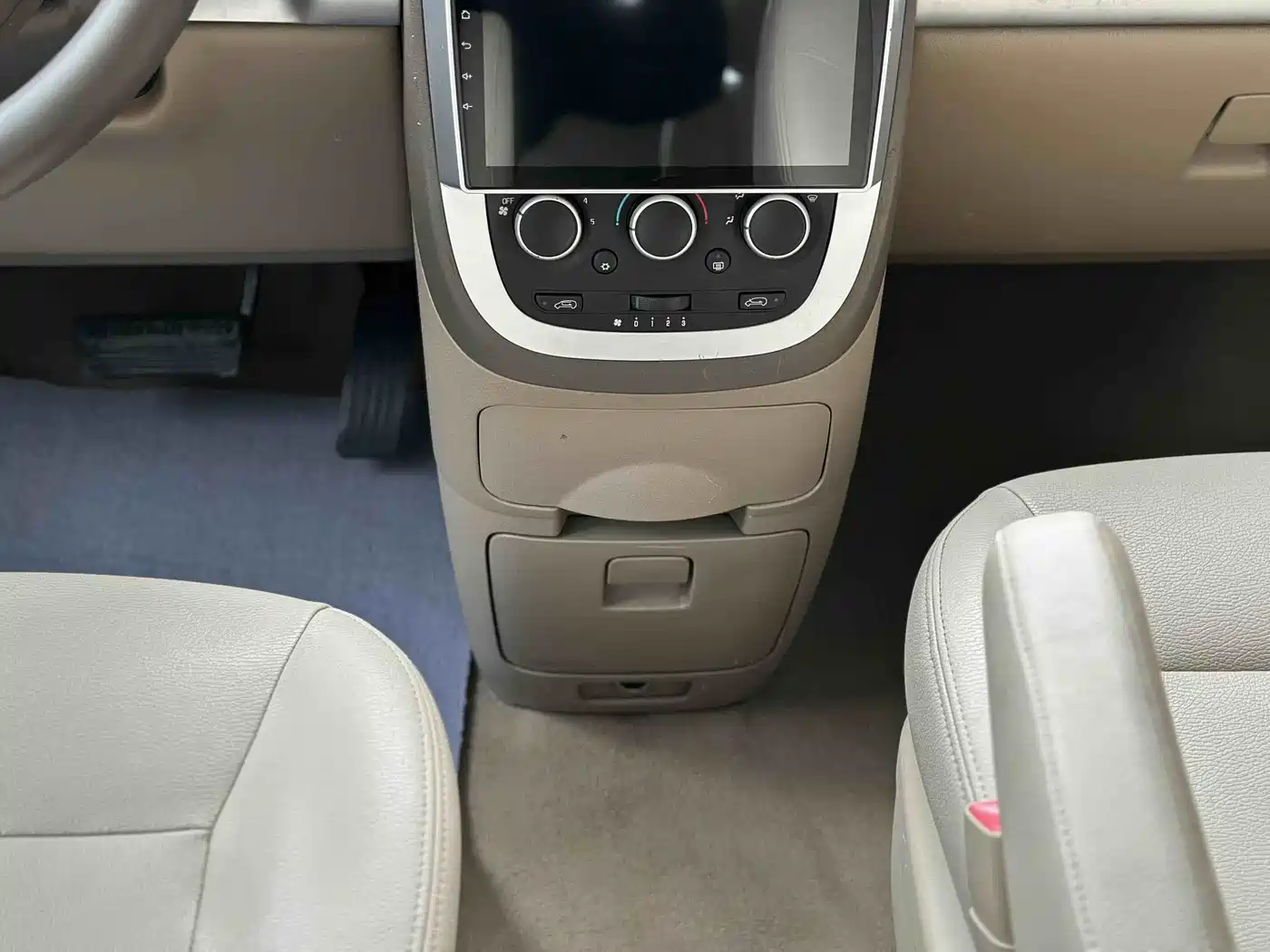 Buick GL8 2014 2.4L Classic Edition фото 17
