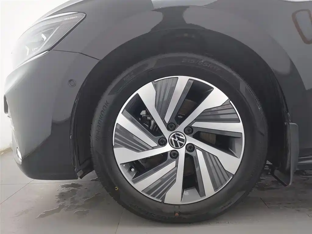 VOLKSWAGEN PASSAT NEW ENERGY