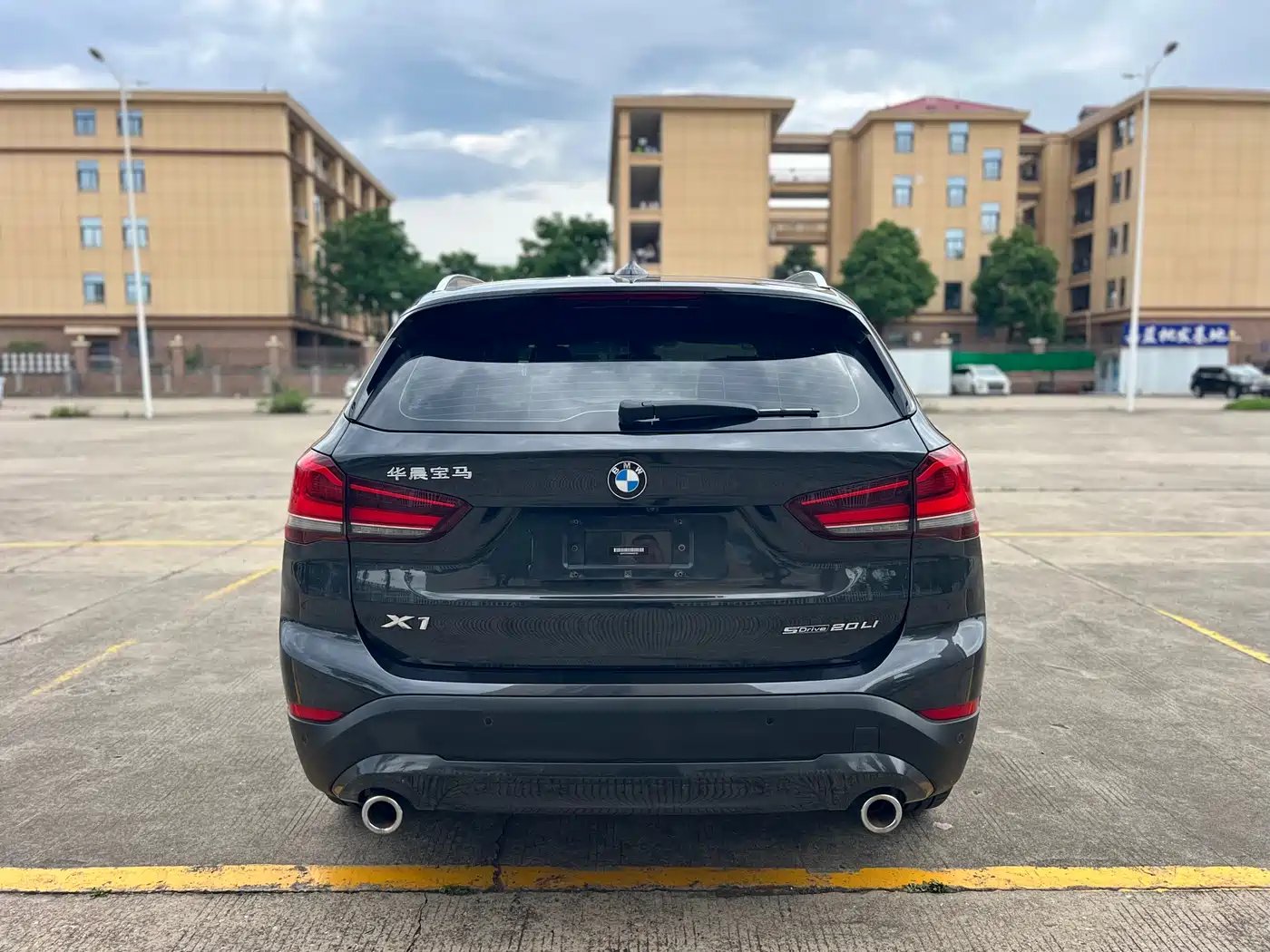 BMW X1
