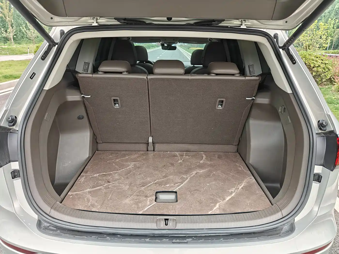 Volkswagen Viloran 2023 380TSI Prestige Edition фото 13