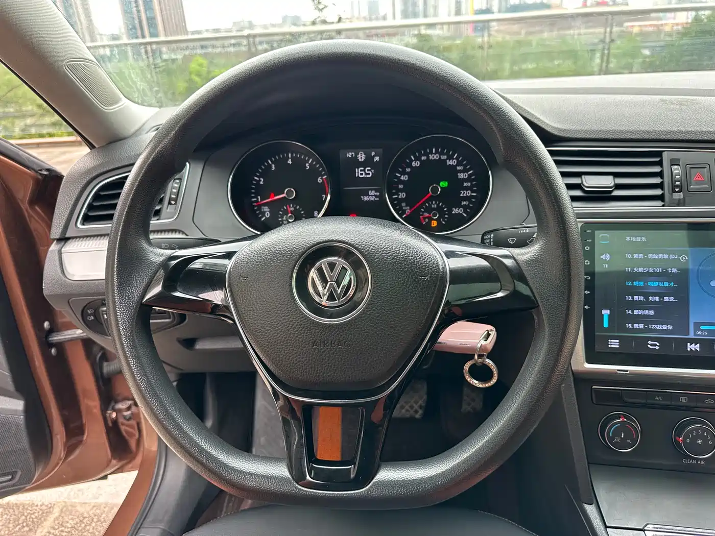 Volkswagen Lamando 2017 230TSI DSG Trend Edition фото 15