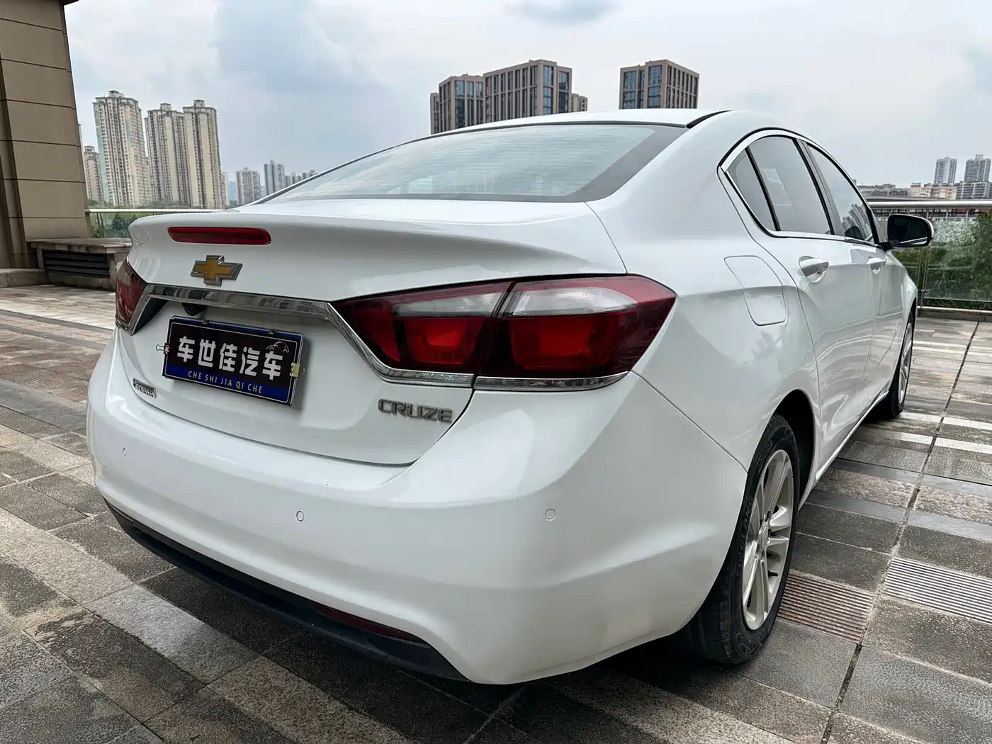 Chevrolet Cruze 2015 1.5L Automatic Luxury Edition фото 6