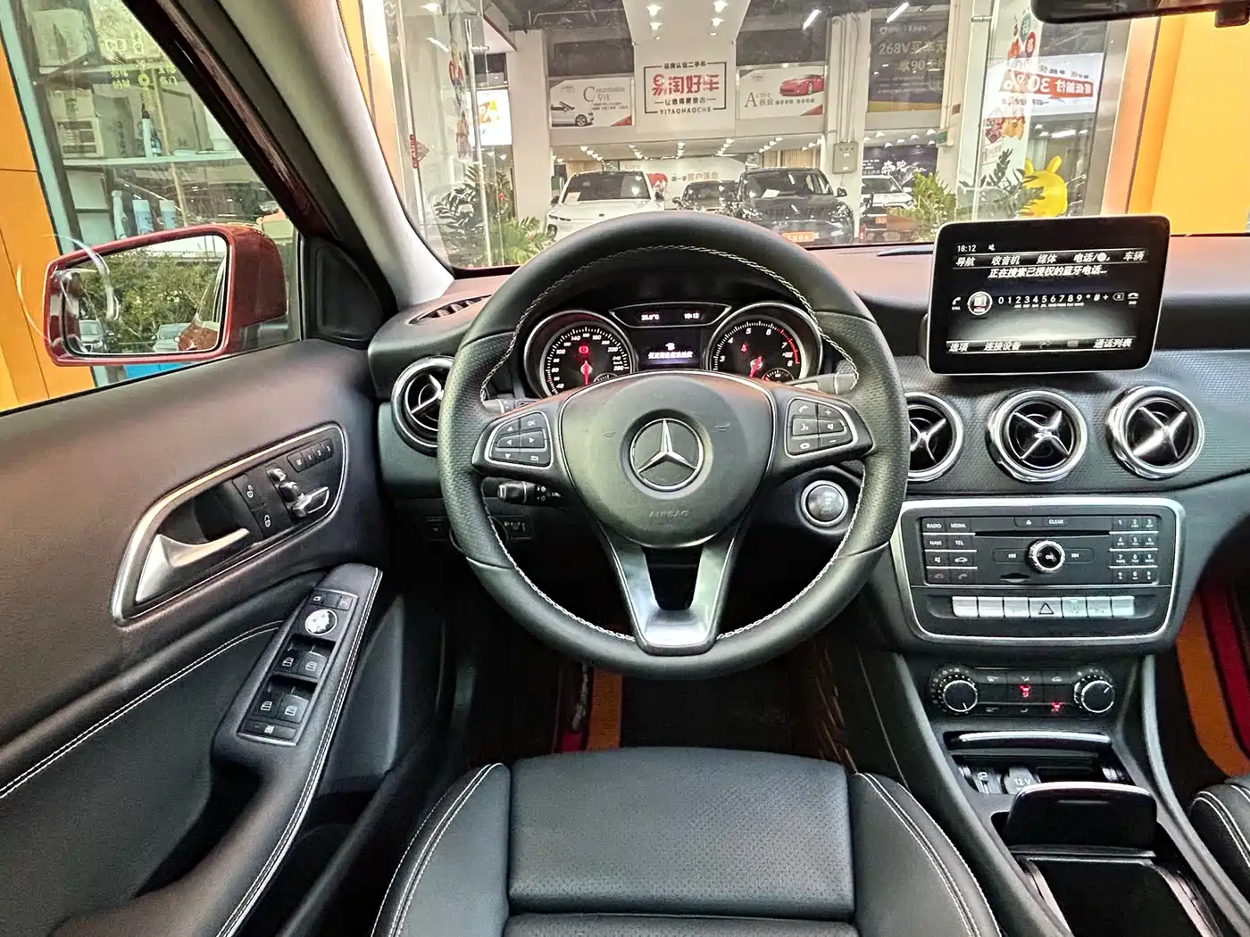 Mercedes-Benz GLA 2017 GLA 200 Dynamic фото 18