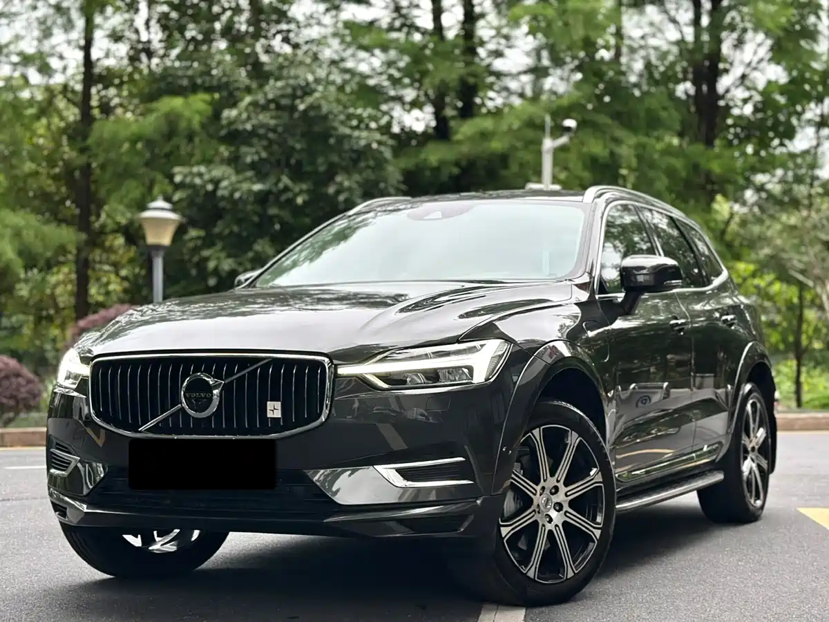 Volvo XC60 Plug-in Hybrid 2019 T8 Twin Engine Excellence Luxury (China VI)