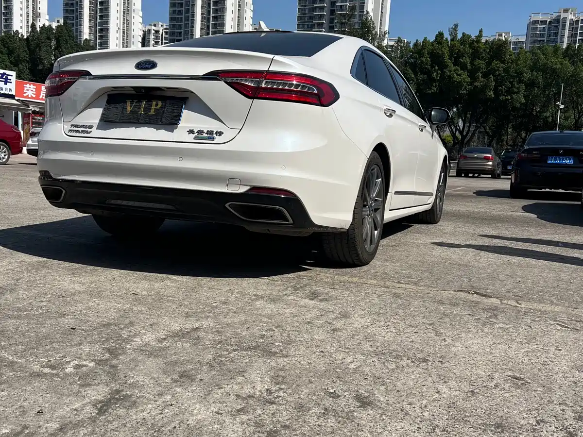 Ford Taurus 2020 2019 EcoBoost 245 Premium Edition