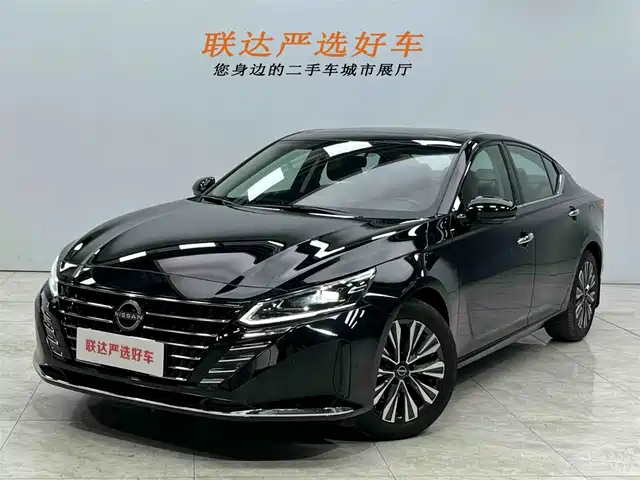 NISSAN TEANA