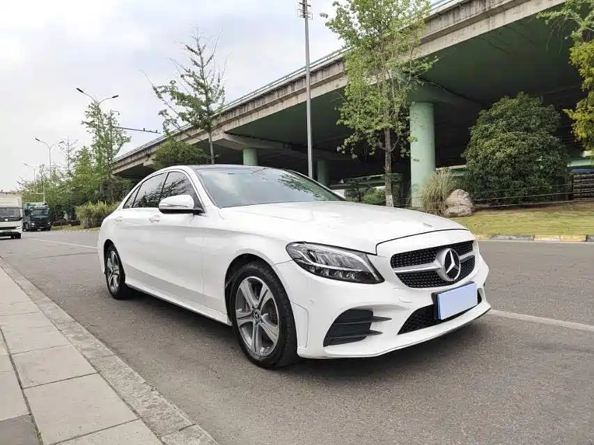 Mercedes-Benz C-Class 2019 Facelift C 260 L Sport фото 3