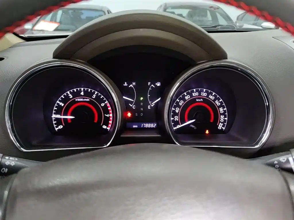 Toyota Highlander 2012 2.7L 2WD 5-seater Elite Edition фото 12